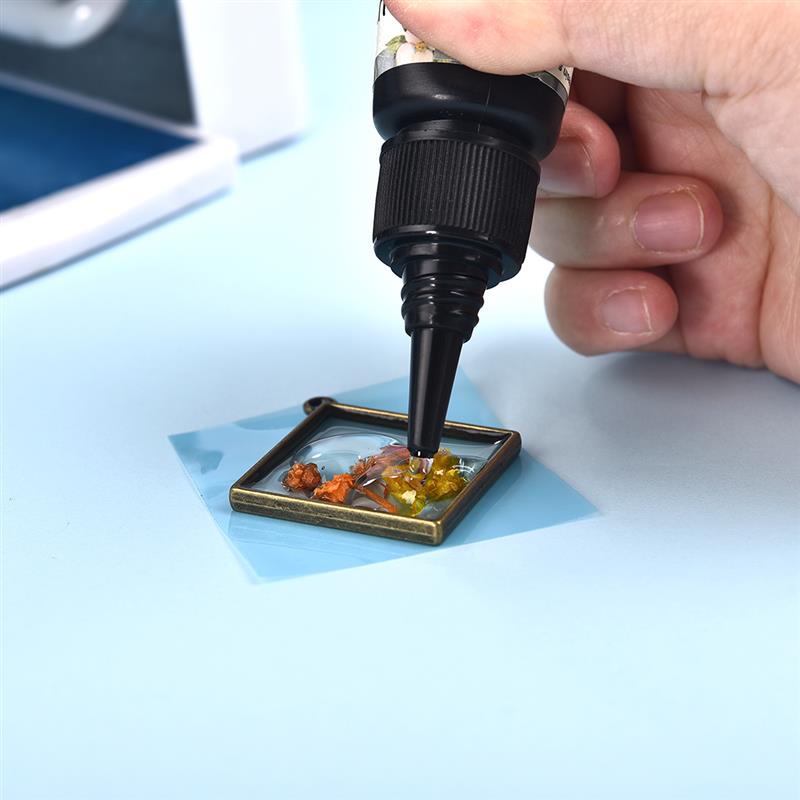 من الصعب الأشعة فوق البنفسجية  - مراجعة Epoxy Uv Resin Kit وسعره