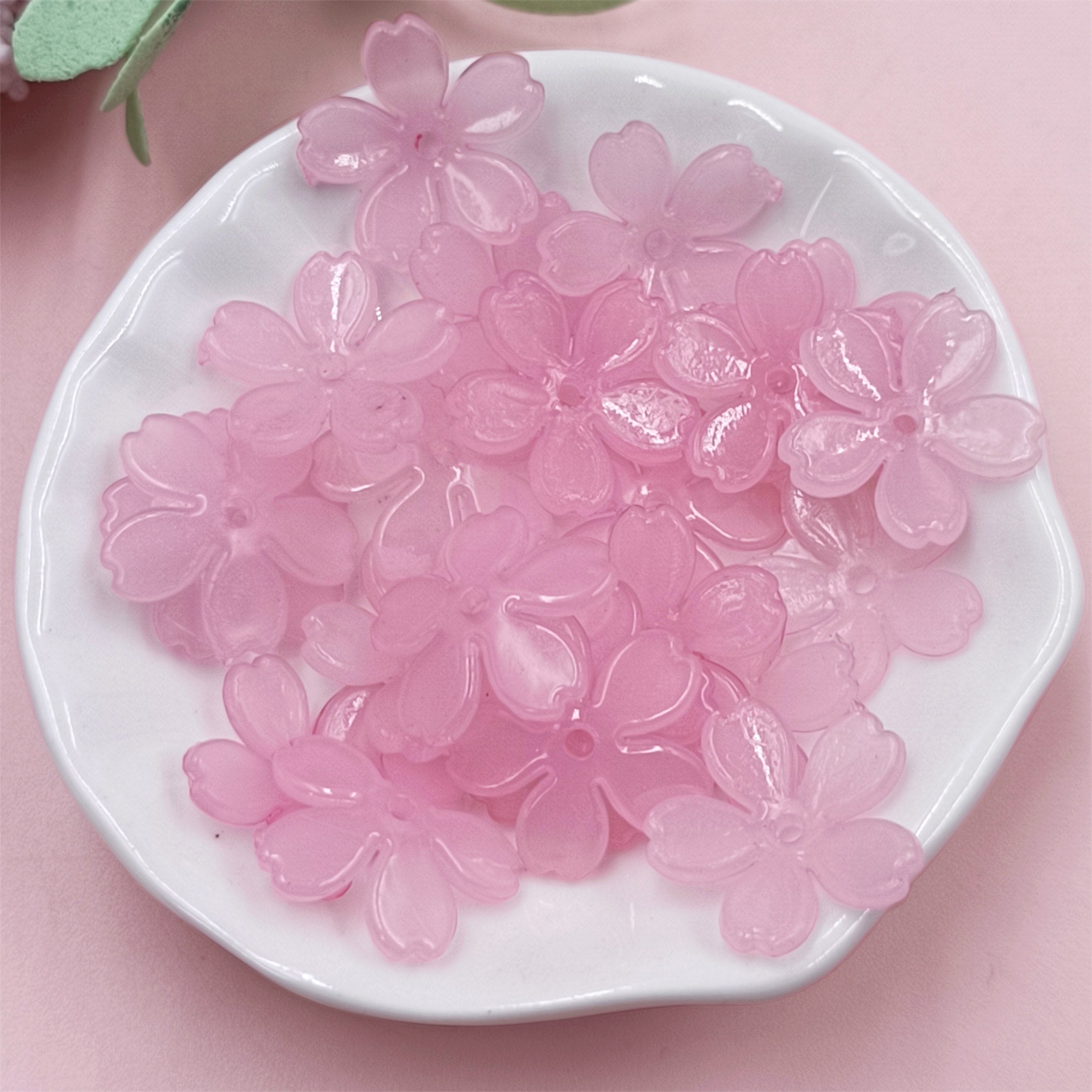 خرزة زهور ساكورا من الراتينج ل - مراجعة Flower Preservation Resin وسعره